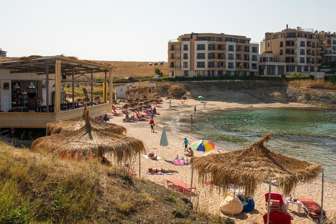 Villas In Complex Trakiyskiy Bryag Lozenets Exterior photo